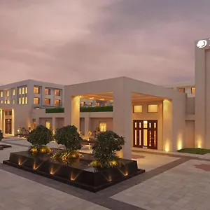 Doubletree By Hilton מלון